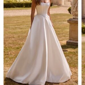 Sherri Hill White Strapless Gown